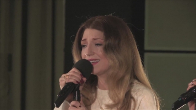 Girls_Aloud_-_Beneath_You_re_Beautiful_28Radio_1_Live_Lounge29_mp40217.jpg