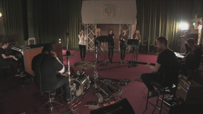 Girls_Aloud_-_Beneath_You_re_Beautiful_28Radio_1_Live_Lounge29_mp40222.jpg