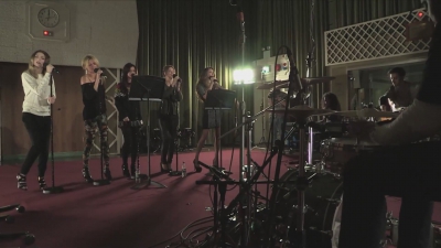 Girls_Aloud_-_Beneath_You_re_Beautiful_28Radio_1_Live_Lounge29_mp40235.jpg