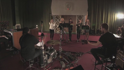 Girls_Aloud_-_Beneath_You_re_Beautiful_28Radio_1_Live_Lounge29_mp40258.jpg
