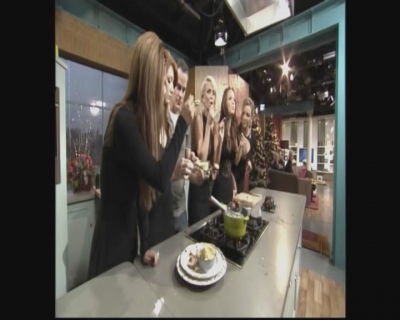 Girls_Aloud_-_Partying_In_The_Grotto_28This_Morning29_-_11_12_2006_mpg0019.jpg