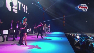 Girls_Aloud_-_Something_New_-_Live_at_Jingle_Bell_Ball_2012_cherylcole_ru_mp40022.jpg