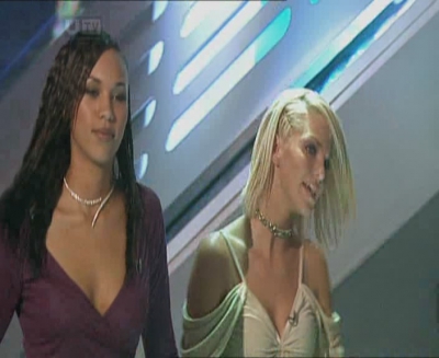 Girls_Aloud_-_Ten_Years_At_The_Top_-_15_12_2012_mpg0544.jpg