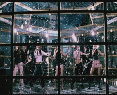 Girls_Aloud_-_Ten_Years_At_The_Top_-_15_12_2012_mpg0687.jpg