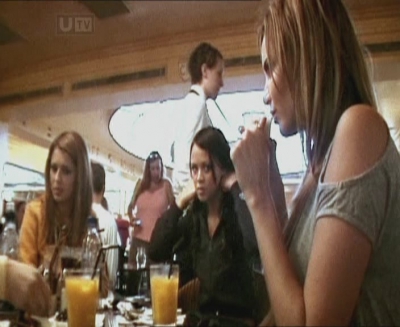 Girls_Aloud_-_Ten_Years_At_The_Top_-_15_12_2012_mpg1335.jpg