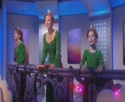 Girls_Aloud_-_Ten_Years_At_The_Top_-_15_12_2012_mpg2253.jpg