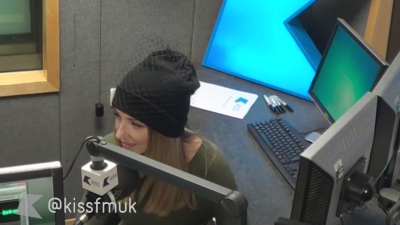 Girls_Aloud_live_in_the_studio_-_Kiss_Breakfast_Takeaway_cherylcole_ru_mp40203.jpg