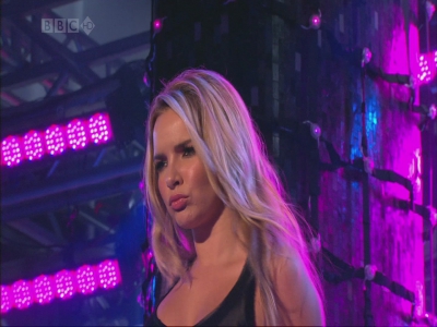 Girls_Aloud___Something_Kinda_Ooh_1920x1080_mkv0011.jpg