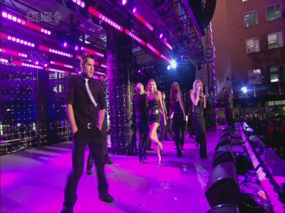 Girls_Aloud___Something_Kinda_Ooh_1920x1080_mkv0256.jpg