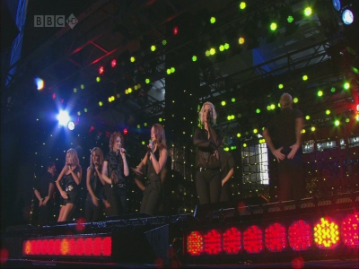 Girls_Aloud___Something_Kinda_Ooh_1920x1080_mkv0289.jpg