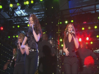 Girls_Aloud___Something_Kinda_Ooh_1920x1080_mkv0302.jpg
