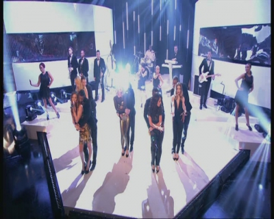 Girls_Aloud_-_Love_Machine_-_Graham_Norton_Show_-_14th_Dec_12-snoop-GAM-_mpg0124.jpg