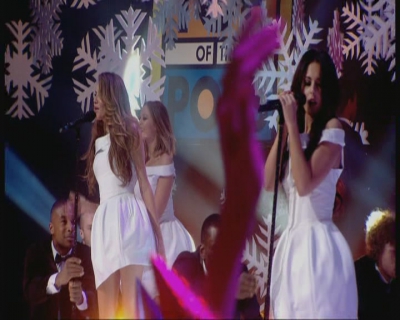 Girls_Aloud_-_Something_New_-_TOTP_New_Years_Eve_-_31st_Dec_12_-snoop-GAM-_mpg0081.jpg
