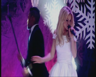 Girls_Aloud_-_Something_New_-_TOTP_New_Years_Eve_-_31st_Dec_12_-snoop-GAM-_mpg0106.jpg