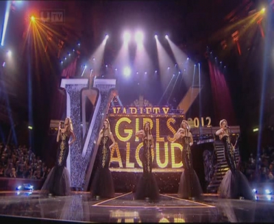 Girls_Aloud_-_The_Promise_-_Royal_Variety_Performance_-_3rd_Dec_12-snoop-GAM-_mpg0110.jpg