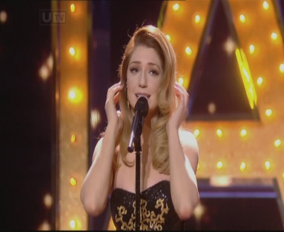 Girls_Aloud_-_The_Promise_-_Royal_Variety_Performance_-_3rd_Dec_12-snoop-GAM-_mpg0141.jpg