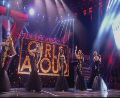 Girls_Aloud_-_The_Promise_-_Royal_Variety_Performance_-_3rd_Dec_12-snoop-GAM-_mpg0179.jpg