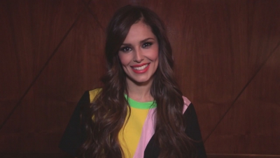 Win_a_Styling_Session_with_Cheryl_mp40015.jpg