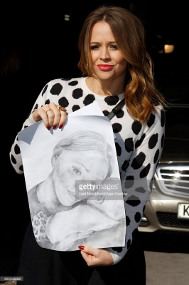 Kimberley_Walsh_seen_leaving_the_ITV_Studios_after_an_appearance_on__This_Morning__06_03_15_282129.jpg