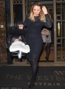 Имя файла=Kimberley_out_and_about_in_London_17_11_14_28529.JPG
Размер файла=130КБ
Размеры=634x858
Дата=Март 08, 2015 Kimberley_out_and_about_in_London_17_11_14_28529.JPG