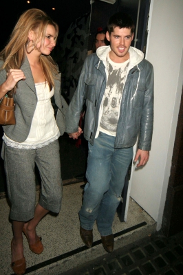 Girls_Aloud_leaving_Poll_Winners_afterparty_at_Camouflage_21_11_05_281629.jpg