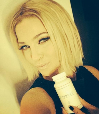 Sarah_Harding_-_Mum_of_the_year_awards_01_03_15_28329.jpg