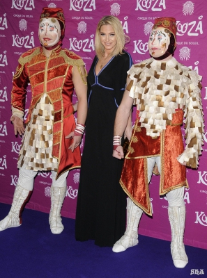Sarah_Harding_at_Kooza_press_night_06_01_15_288029.jpg