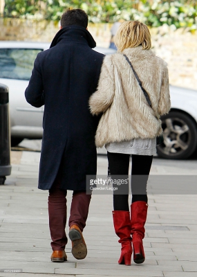 Sarah_Harding_is_pictured_out_for_the_first_time_with_her_new_boyfriend_28_02_15_281629.jpg