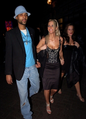 Sarah_Harding_leaving_Princess_Diamond_Party_231105_23.jpg
