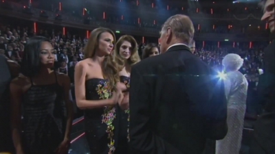Queen_meets_One_Direction_and_Girls_Aloud_at_The_Royal_Variety_Performance_mp40166.jpg