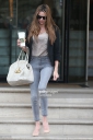 Nadine_Coyle_seen_leaving_The_Langham_Hotel_after_a_meeting_with_Cancer_Research_UK_s__Race_For_Life__charity_10_04_15_28229.jpg