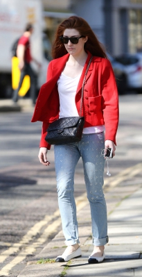 Nicola_Out_In_London_14_04_15_281529.jpg