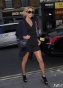 Sarah_Harding_-_Arriving_at_the_M_M_Election_14_04_15_284829.jpg