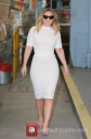 Kimberley_Walsh_dresses_her_enviable_post-baby_curves_in_a_fitted_skirt_and_crop_top_for_This_Morning_appearance_24_04_15_281129.jpg