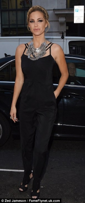 Sarah_Harding_-_Very_Summer_party_29_04_15_281329.jpg