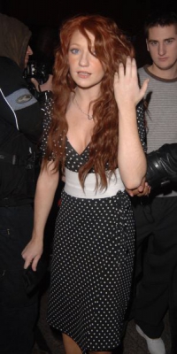 Girls_Aloud_Leaving_Embassy_Club_15_12_05_286729.jpg