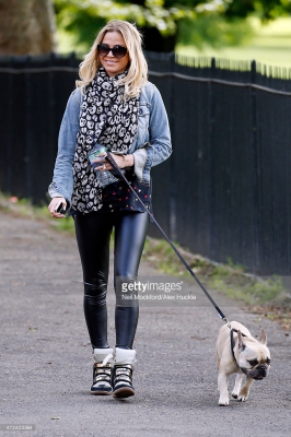 Sarah_Harding_is_pictured_at_a_local_pet_shop_in_Primrose_Hill_07_05_15_283529.jpg