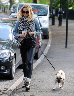 Sarah_Harding_out_in_Primrose_Hill_07_05_15_284729.jpg