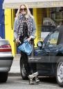 Sarah_Harding_is_pictured_at_a_local_pet_shop_in_Primrose_Hill_07_05_15_282529.jpg