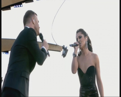 Cheryl_Cole___Gary_Barlow_-_Need_You_Now_-_Diamond_Jubilee_Concert_04_06_12_cherylcole_ru_mpg0229.jpg