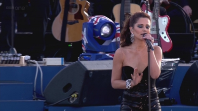 Cheryl_Tweedy___Gary_Barlow_-_Need_You_Now_28Diamond_Jubilee_Concert29_-_04_06_2012_28BBC_One_HD29_HD-002_mkv0067.jpg