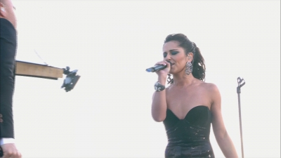 Cheryl_Tweedy___Gary_Barlow_-_Need_You_Now_28Diamond_Jubilee_Concert29_-_04_06_2012_28BBC_One_HD29_HD-002_mkv0204.jpg