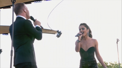 Cheryl_Tweedy___Gary_Barlow_-_Need_You_Now_28Diamond_Jubilee_Concert29_-_04_06_2012_28BBC_One_HD29_HD-002_mkv0252.jpg