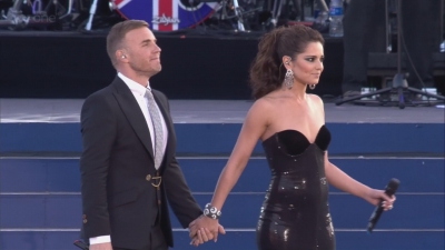 Cheryl_Tweedy___Gary_Barlow_-_Need_You_Now_28Diamond_Jubilee_Concert29_-_04_06_2012_28BBC_One_HD29_HD-002_mkv0272.jpg