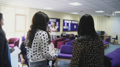 Cheryl_Cole_met_with_young_people_in_Newcastle_June_2012_mp40014.jpg