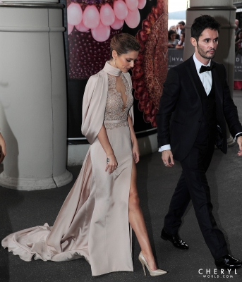 Arriving_Back_at_her_hotel_in_Cannes_15_05_15_281329.jpg