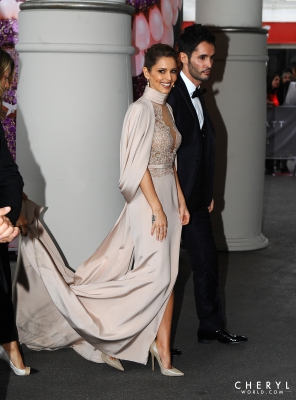 Arriving_Back_at_her_hotel_in_Cannes_15_05_15_282929.jpg