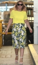 Имя файла=Kimberley_Walsh_shows_off_her_newly_dyed_pink_hair_as_she_puts_on_summery_display_in_flowery_shorts_and_a_yellow_top_26_06_15_28129.jpg
Размер файла=191КБ
Размеры=634x1074
Дата=Июнь 27, 2015 Kimberley_Walsh_shows_off_her_newly_dyed_pink_hair_as_she_puts_on_summery_display_in_flowery_shorts_and_a_yellow_top_26_06_15_28129.jpg