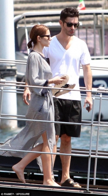 Cheryl_Fernandez_Versini_in_Tory_Burch_in_Lake_Como_02_07_15_281829.jpg