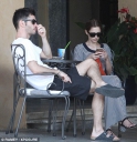 Имя файла=Cheryl_Fernandez_Versini_in_Tory_Burch_in_Lake_Como_02_07_15_282929.jpg
Размер файла=63КБ
Размеры=470x485
Дата=Июль 02, 2015 Cheryl_Fernandez_Versini_in_Tory_Burch_in_Lake_Como_02_07_15_282929.jpg